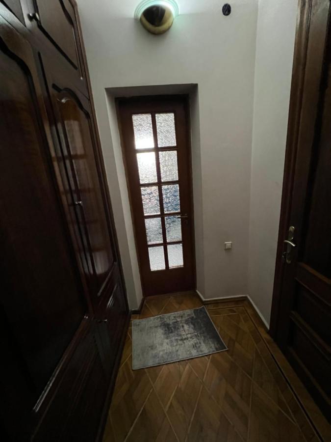 באטומי Twins Guest House מראה חיצוני תמונה